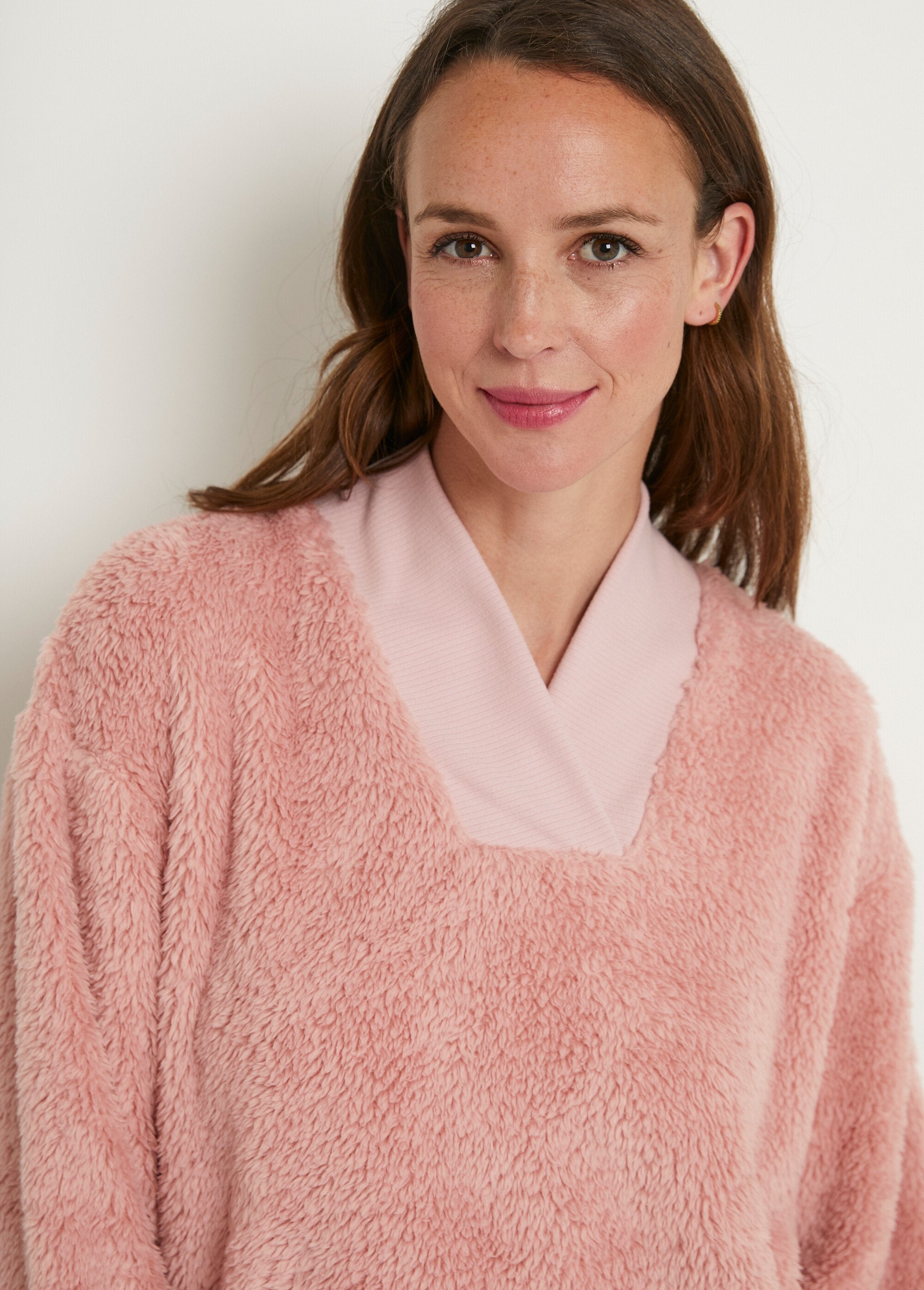 Warm_plain_V-neck_long-sleeved_plush_pyjamas_Old_pink_DE2_slim