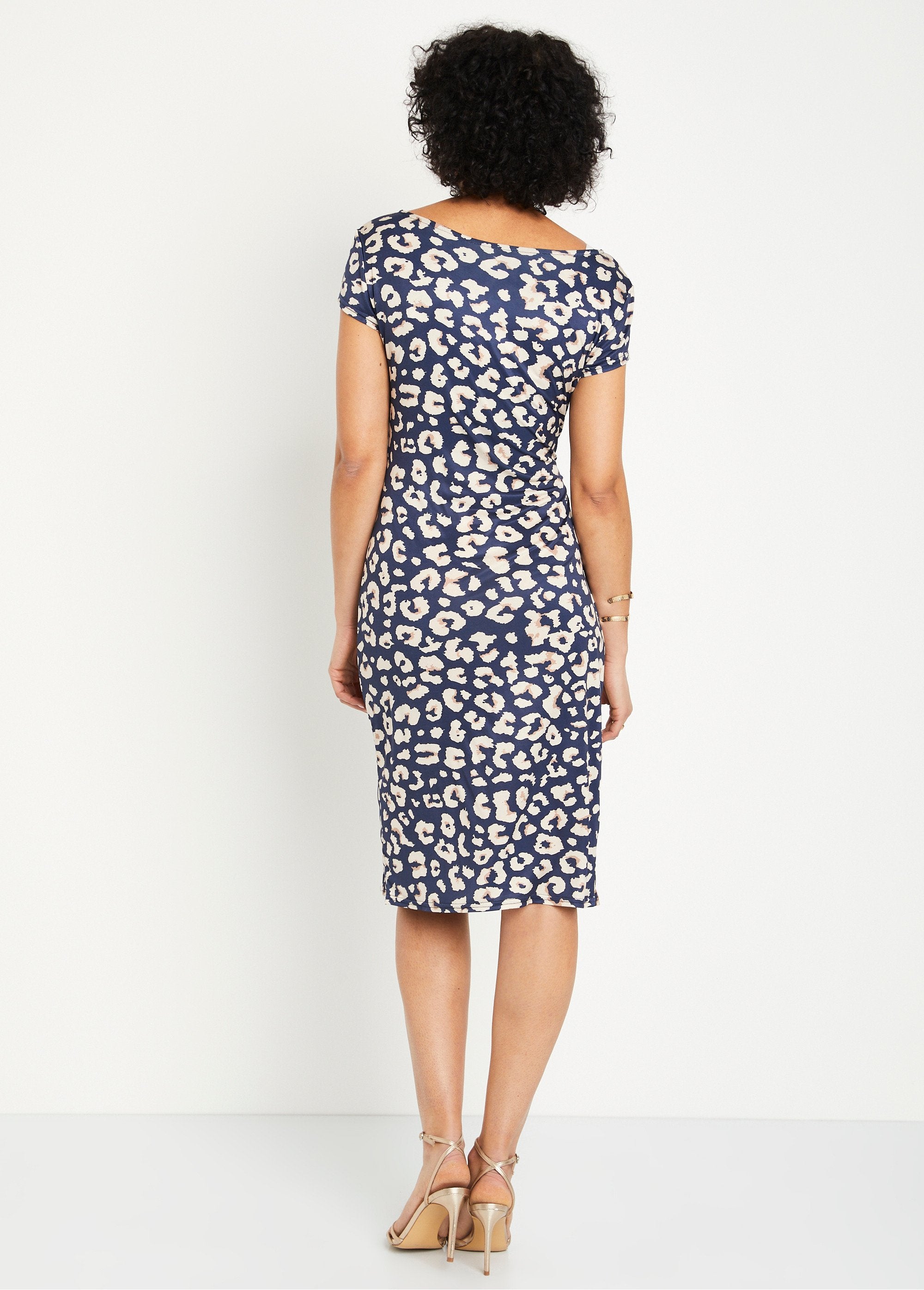 Short_flowing_knit_animal_print_dress_Navy_and_beige_DO1_slim