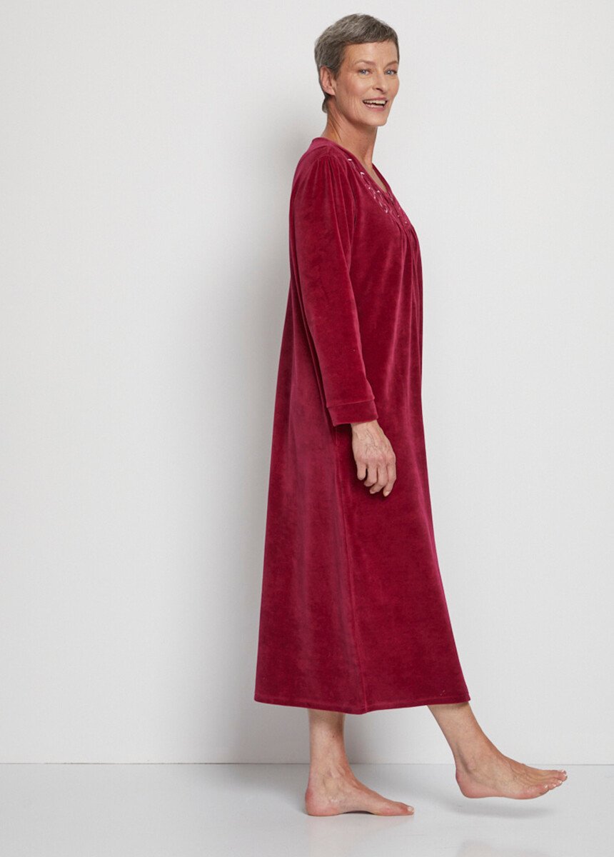 Long_embroidered_velvet_dressing_gown_Bordeaux_DR1_slim