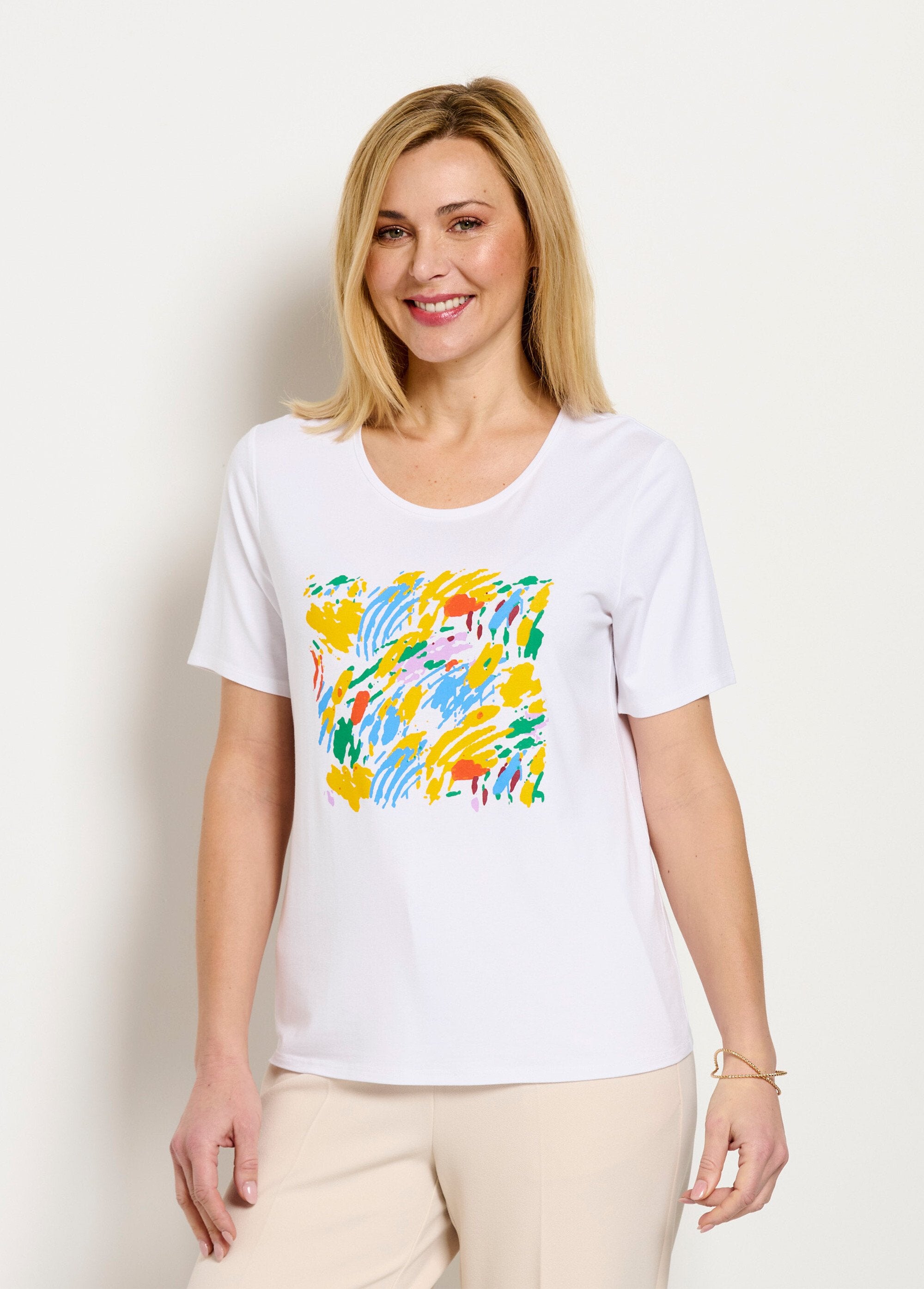 White_short_sleeve_patterned_t-shirt_White_background_FA1_slim