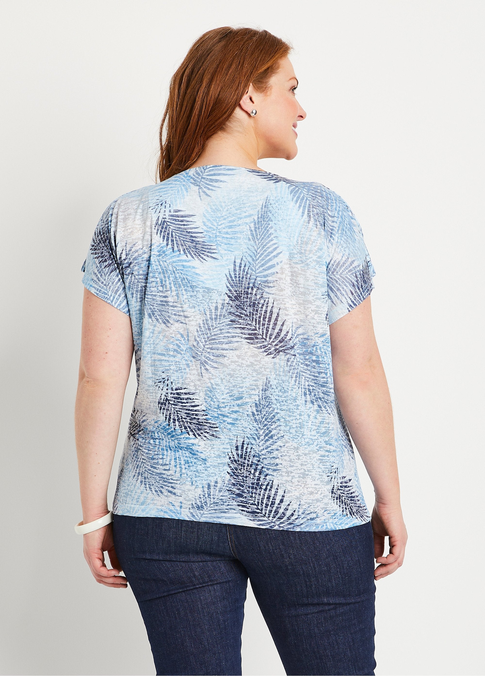 Short_printed_devoré_knit_t-shirt_Blue_DO1_curvy