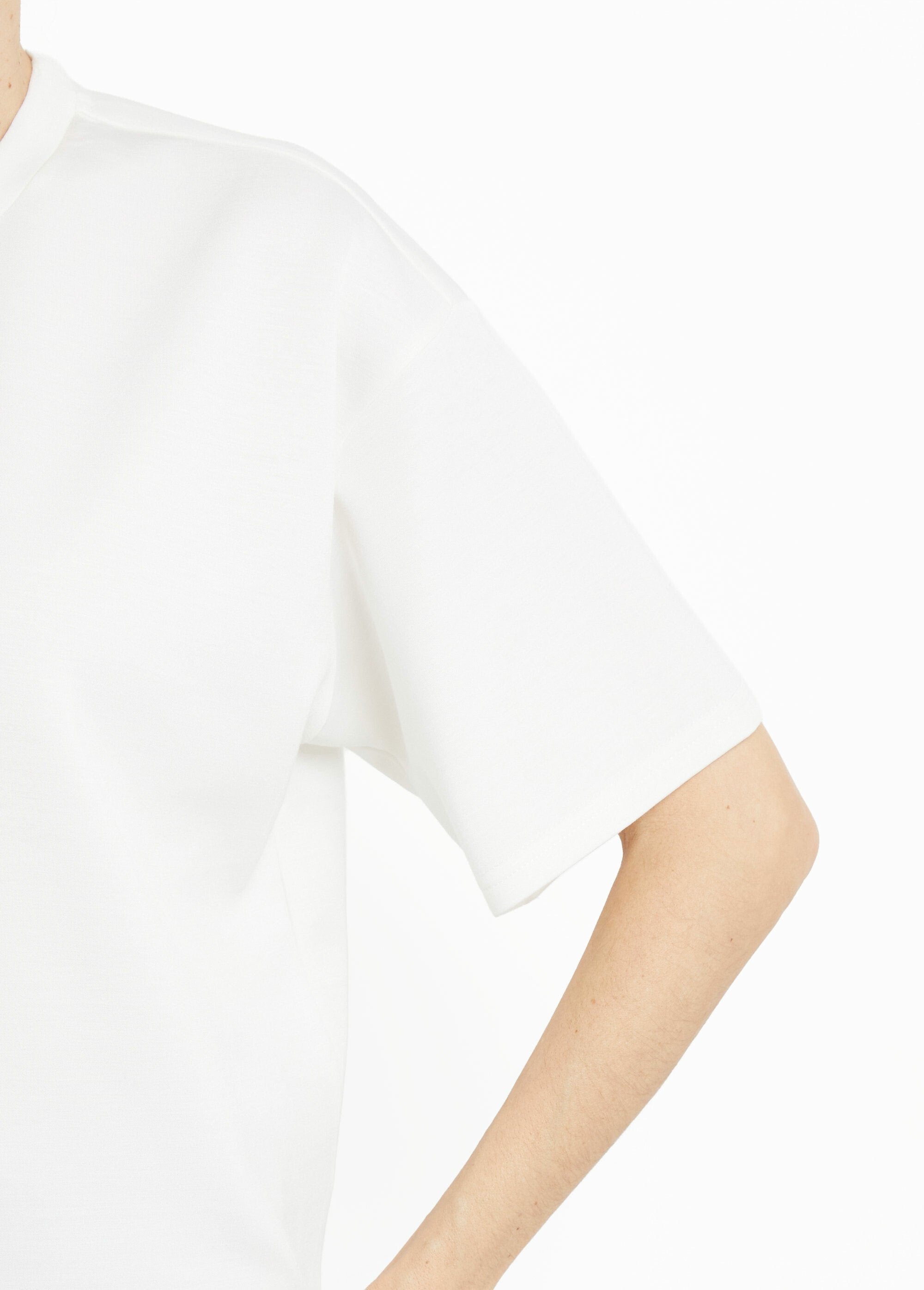 Loose_stretch_short-sleeved_T-shirt_White_DE2_slim