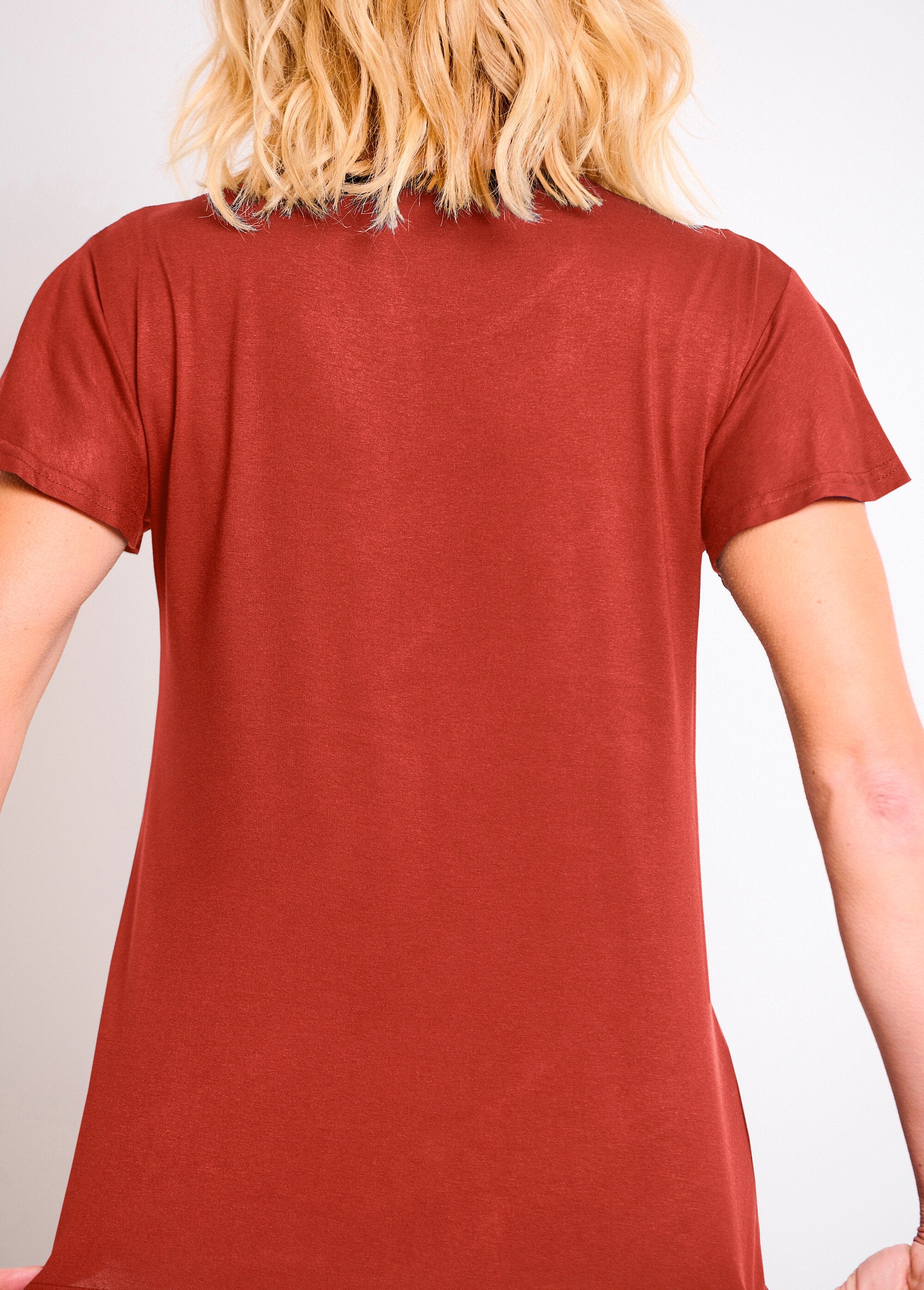 Short-sleeved_lace_t-shirt_Terracotta_DO2_slim