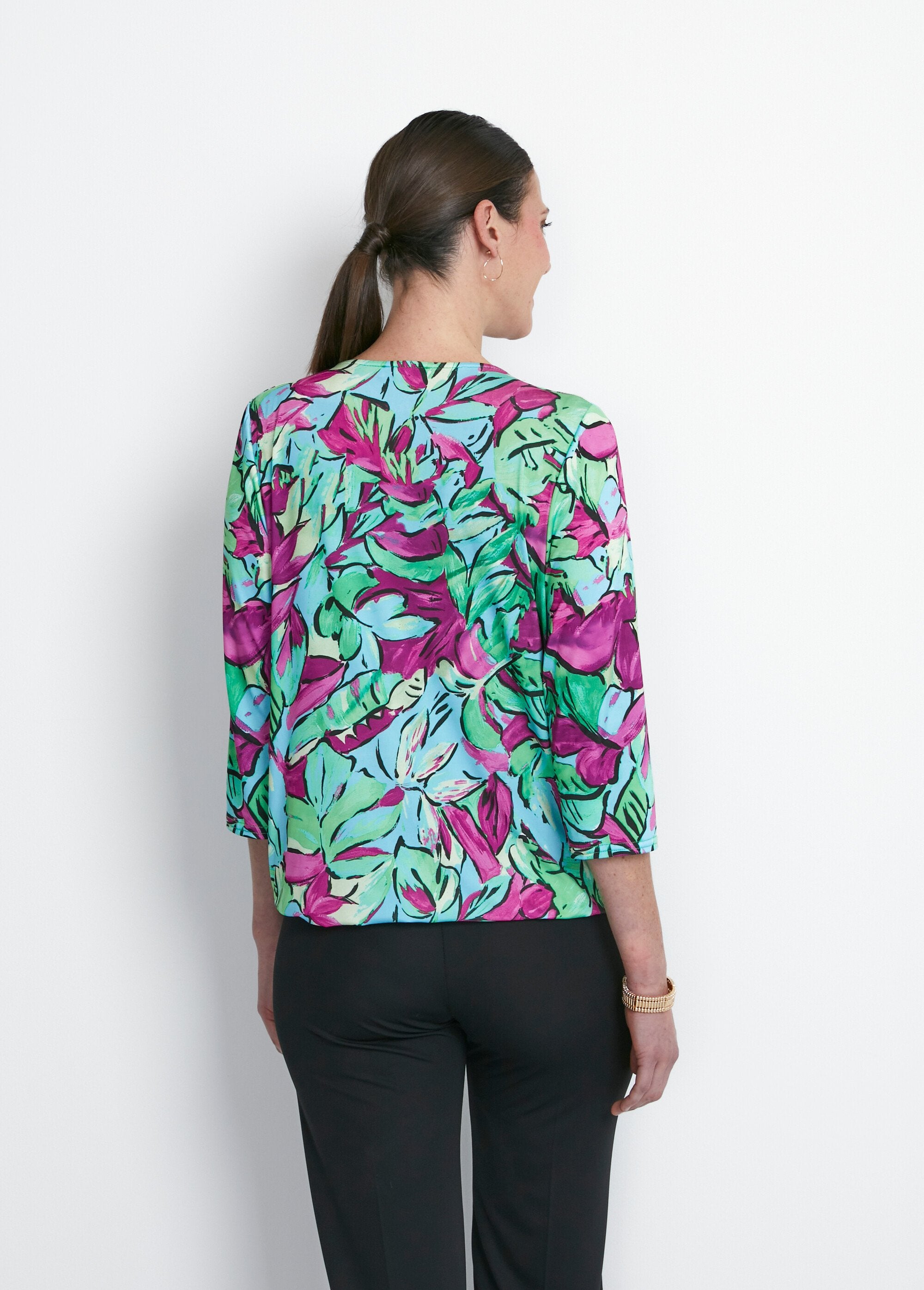 Blousant_wrap-over_T-shirt_Green_and_fuchsia_DO1_slim