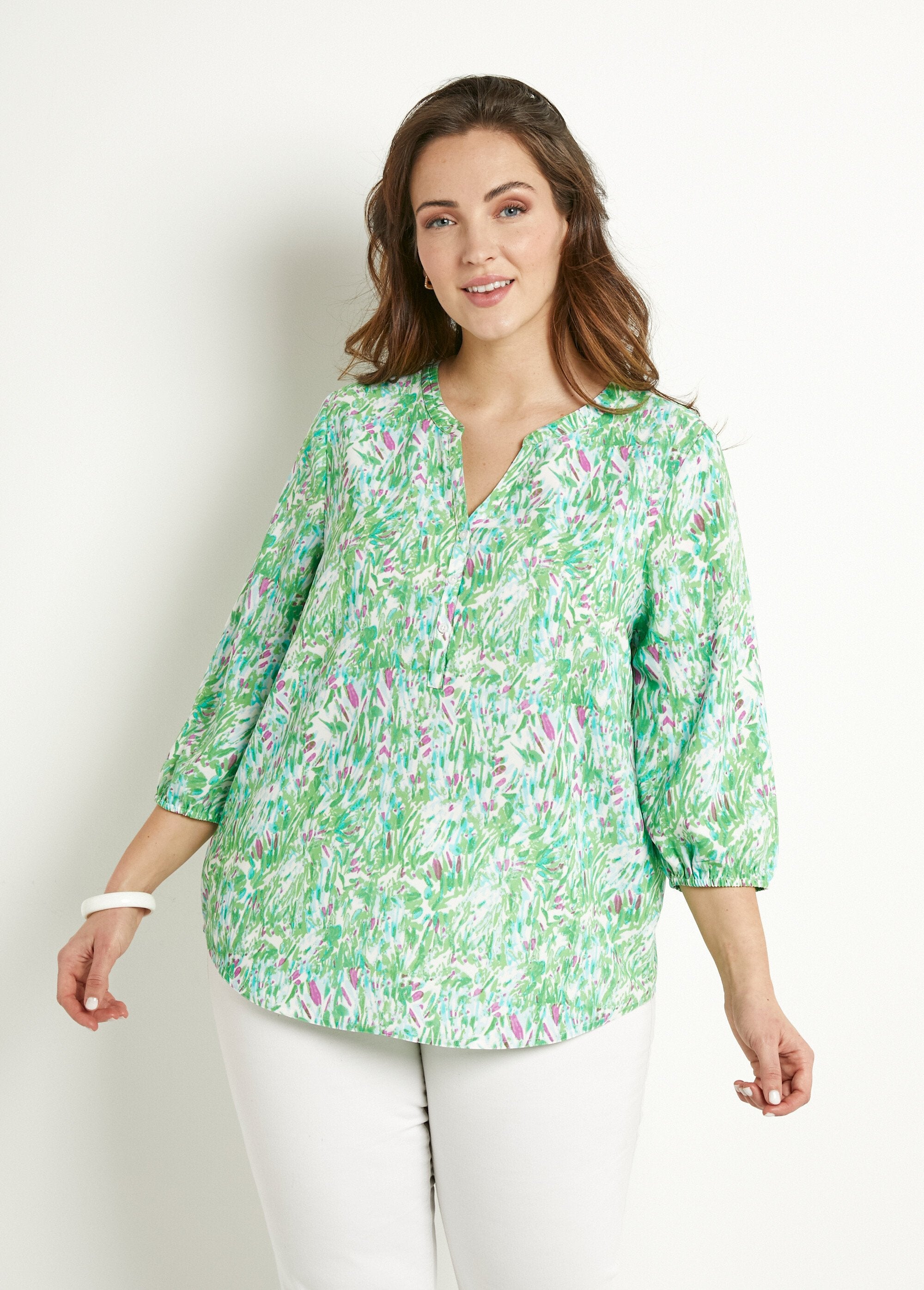 Loose_long_printed_tunic_with_3/4_sleeves_Green_print_FA1_curvy