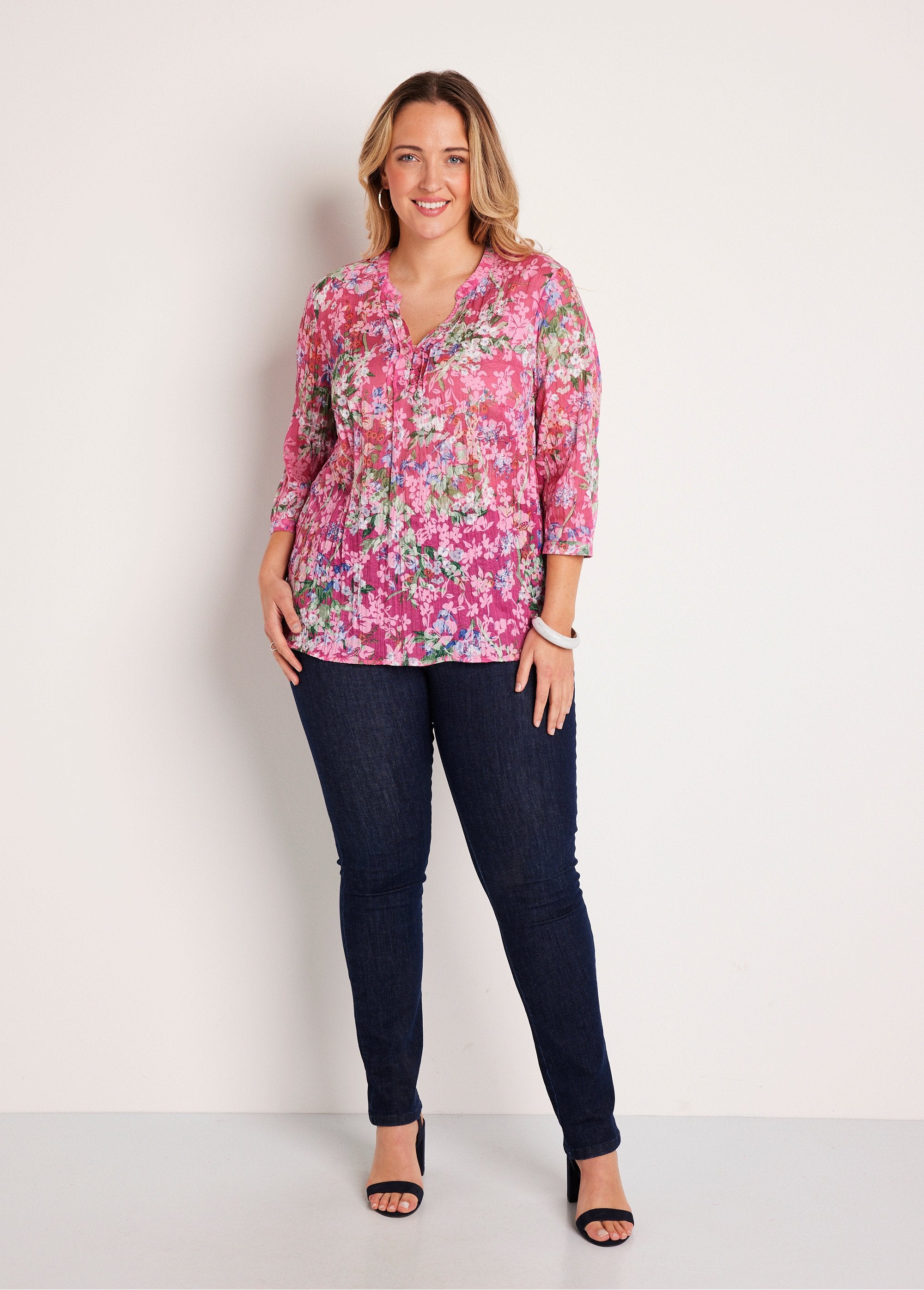 Loose_floral_3/4_sleeve_tunic_Fuchsia_background_SF1_curvy