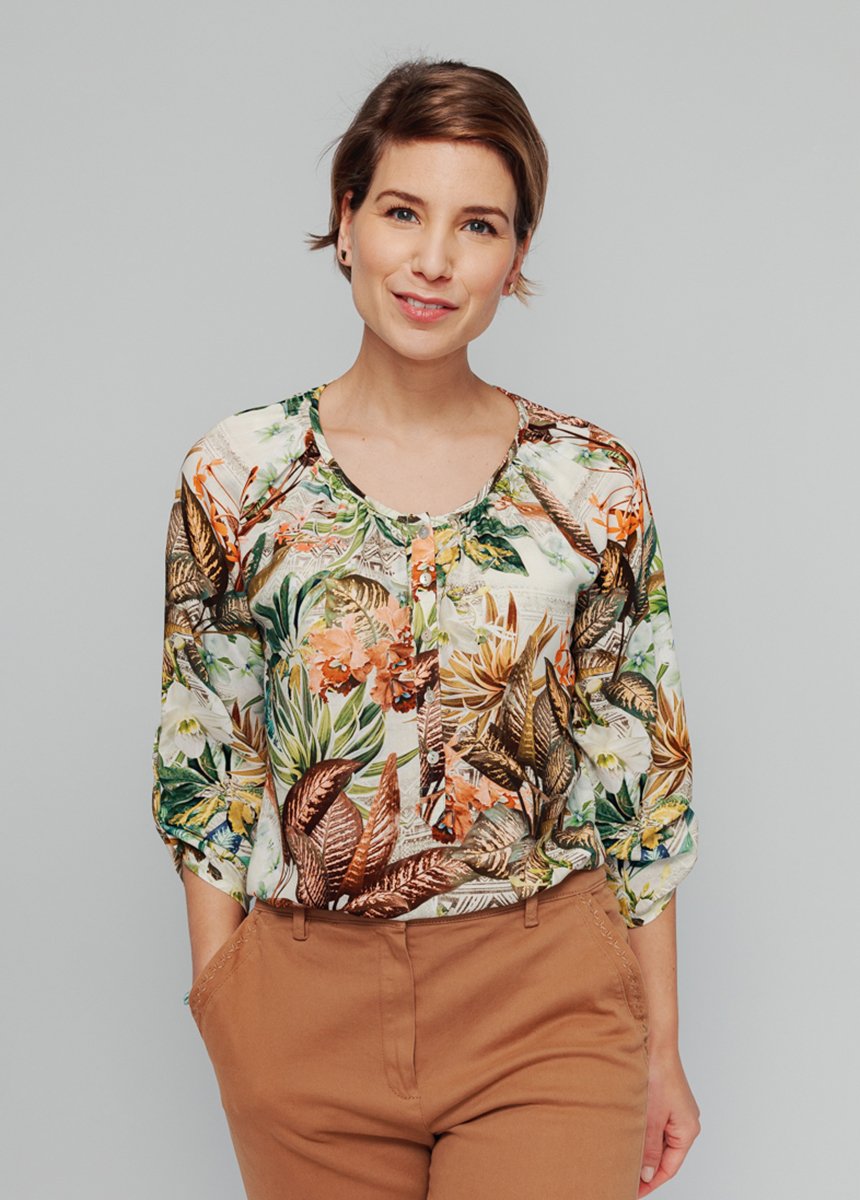 Exotic_print_button-down_tunic_Natural_and_green_FA1_slim