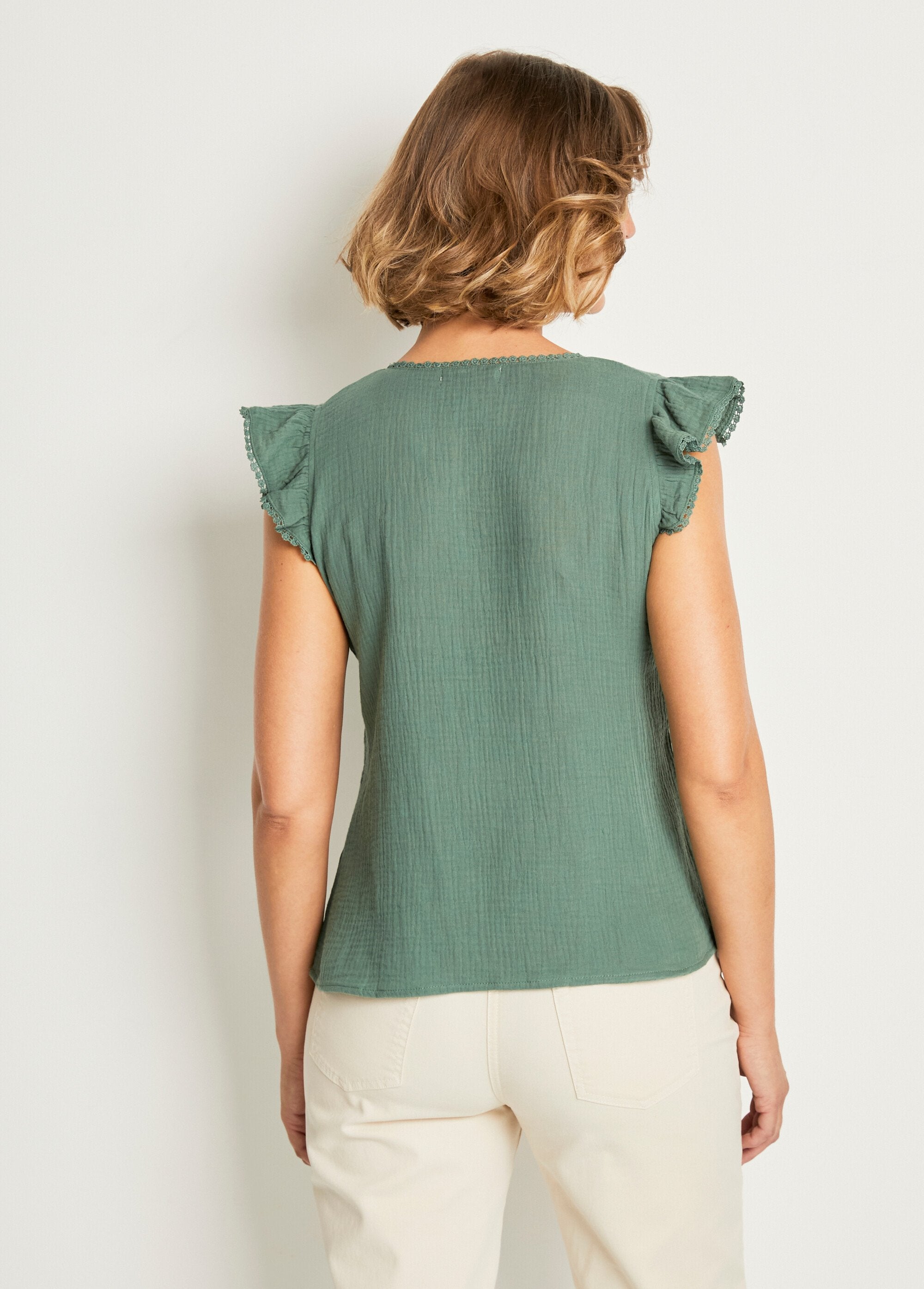 V-neck_tunic_with_fancy_sleeves_Lime_green_DO1_slim