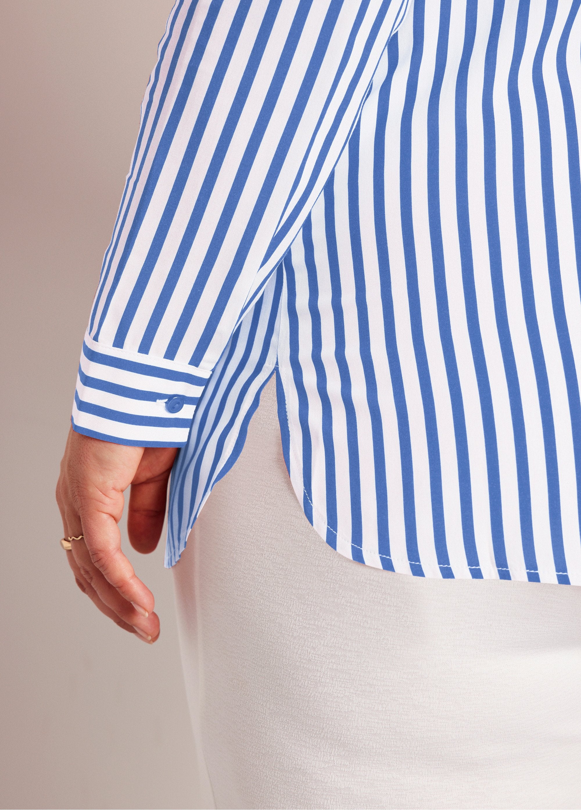 Long_striped_shirt_tunic_Blue_DE2_curvy