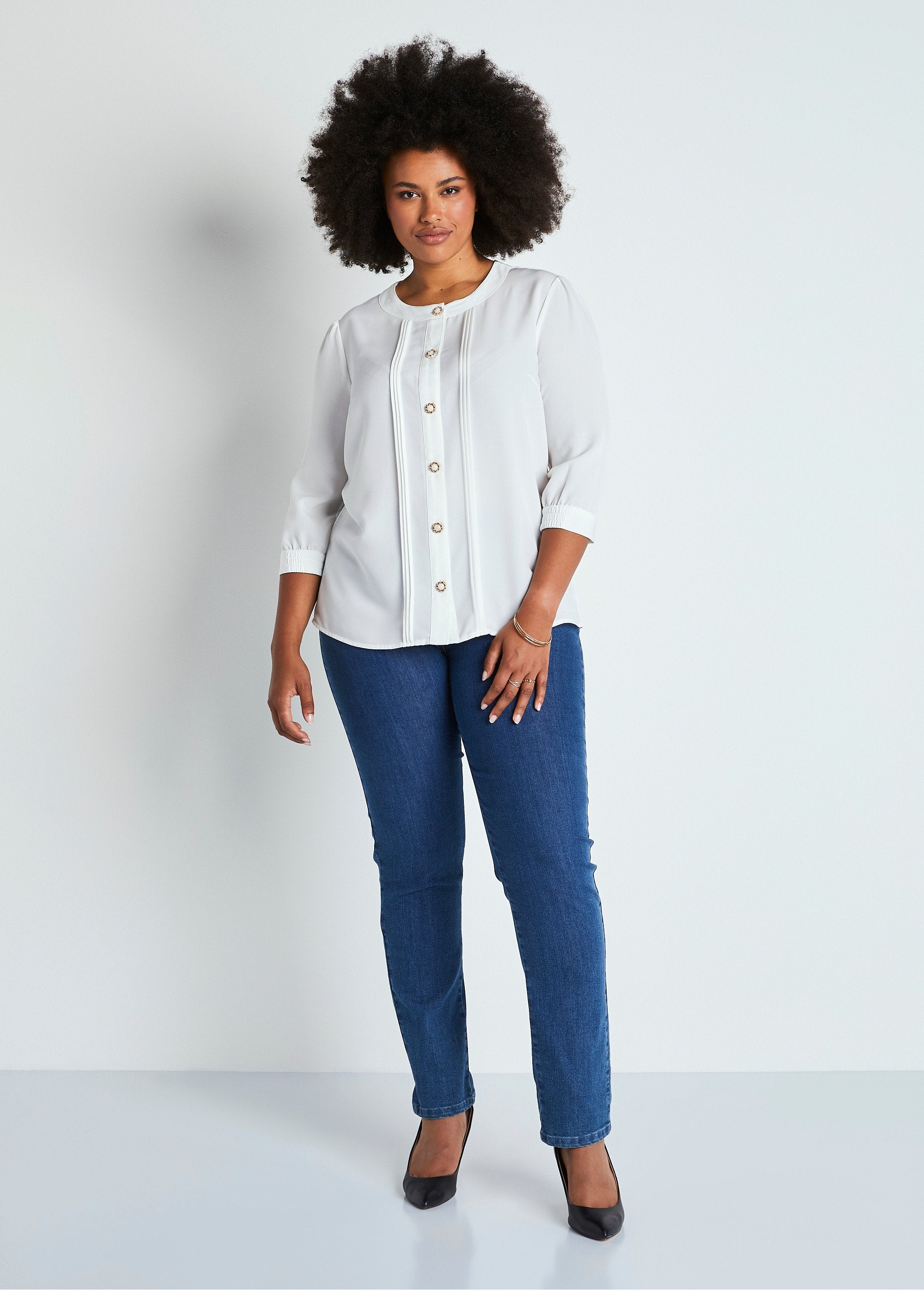 Mid-length_loose_tunic_with_round_neck_Natural_SF1_curvy